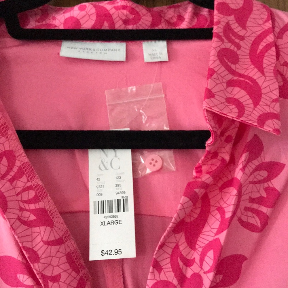 NY&Co Sz XL button down short sleeve shirt - Picture 2 of 3